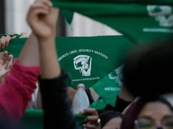 Polémica por propuesta de debatir aborto libre antes de cuenta pública