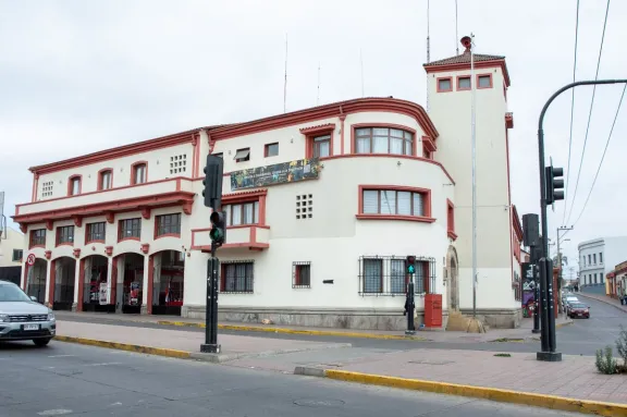 Venezolano rescata madre e hijo en incendio La Serena