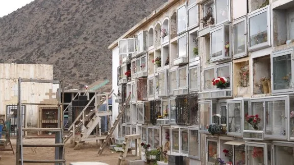 Denuncian desaparición de cuerpo en cementerio Las Compañías