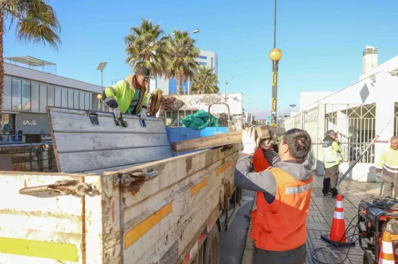 Retiran carros verdes en Paseo Lastra de Coquimbo