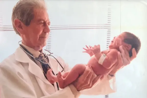 Dr. Jorge Godoy: emotiva despedida del pionero de la pediatría