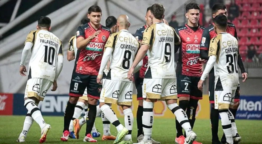 Coquimbo Unido recibe a Limache esta tarde en el Francisco Sánchez Rumoroso, en lo que será la revancha por los cuartos de final de Copa Chile./ COQUIMBO UNIDO