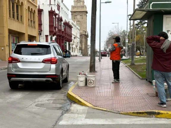 Normativa sobre cuidadores informales de autos en municipios