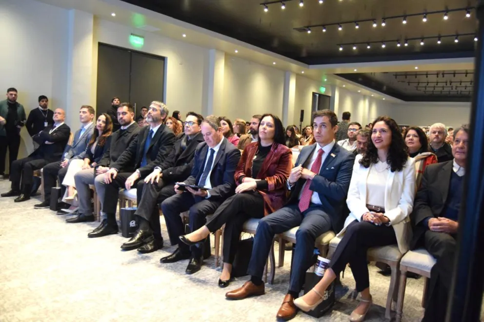 Empresarios, académicos, estudiantes y autoridades locales fueron parte de la gran cantidad de asistentes que tuvo la cumbre. /El Día
