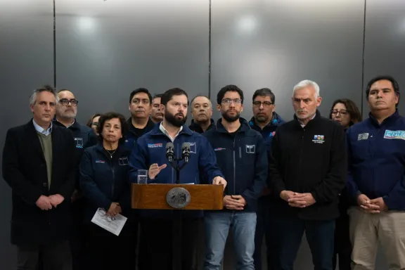 Presidente Boric decreta 3 días de duelo nacional por tragedia en El Teniente