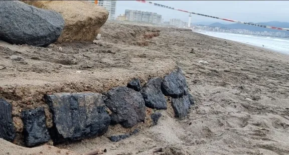 Misterioso hallazgo en playa de La Serena: ¿Antiguo fuerte o canal de agua?
