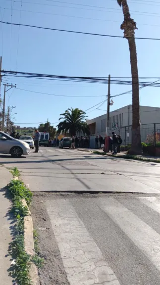 Estudiantes se toman colegio Jorge Alessandri en La Serena