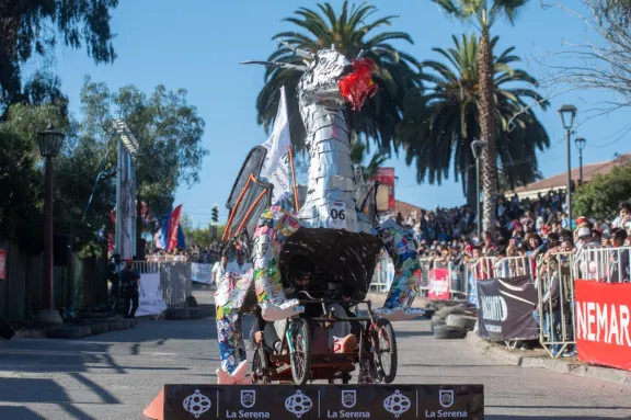 Carrera de autos en La Serena en octubre