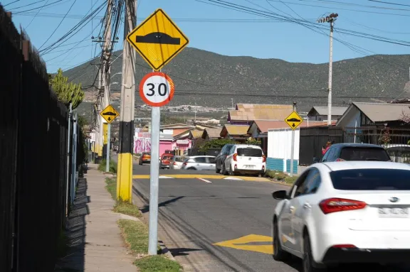 Avanzan instalación de resaltos en Coquimbo