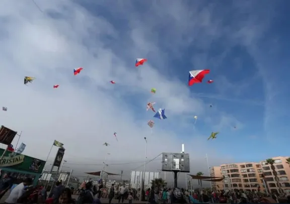 Concurso de volantines en La Serena: cielo lleno de colores