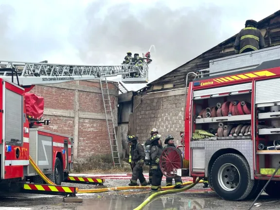 Incendio en mall chino de La Serena: impactantes imágenes