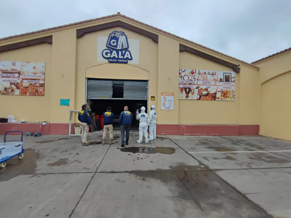 El incendio del mall chino en La Serena expuso irregularidades laborales y comerciales que preocupan a las autoridades municipales de la región./ X PDI