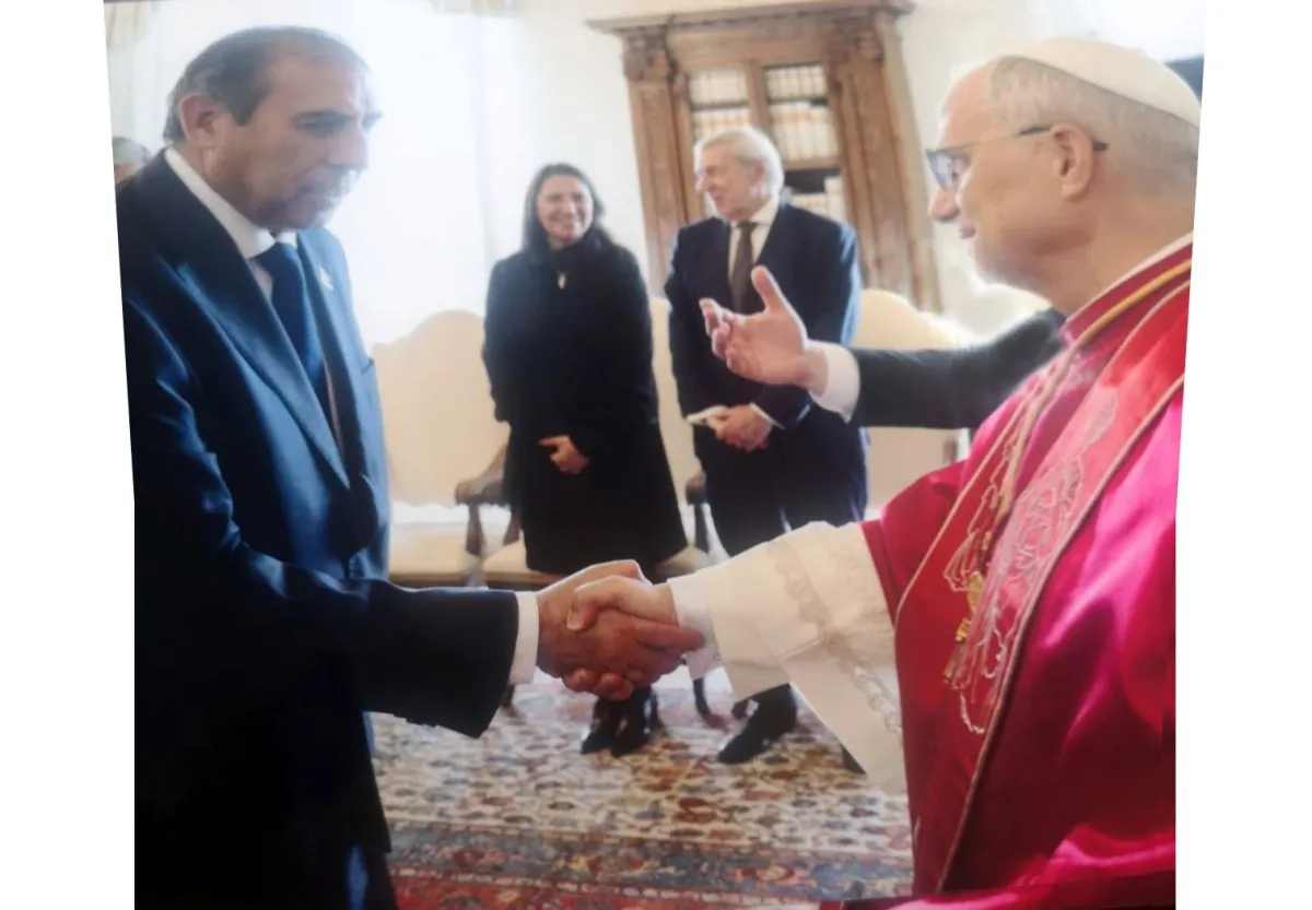 Senador Sergio Gahona se reúne con el Papa León XIV