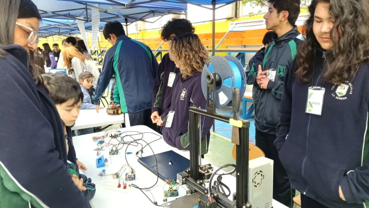 Expo Genios 2025: Jóvenes talentos en Colegio San Nicolás
