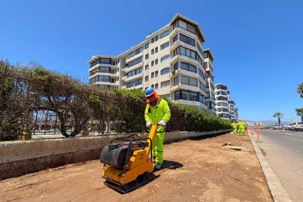 Implementarán veredas con accesibilidad universal en el borde costero de La Serena y Coquimbo