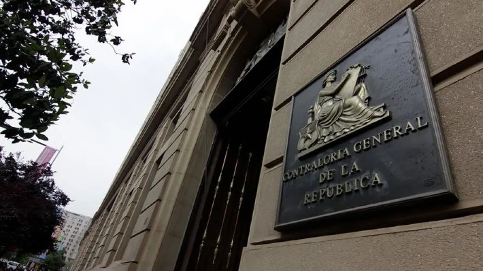 Confirman destitución de abogado de la Contraloría Regional por usar licencia médica para viajar a Brasil