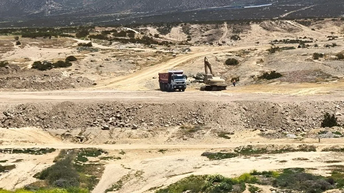 Vecinos denuncian relleno en quebrada de El Sauce