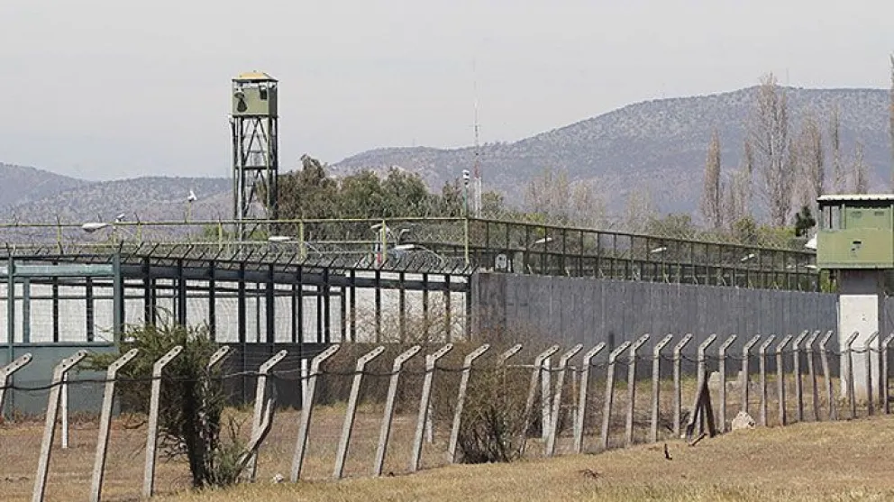 Primer interno por delito común ingresa a ex Punta Peuco tras cambio a penal regular
