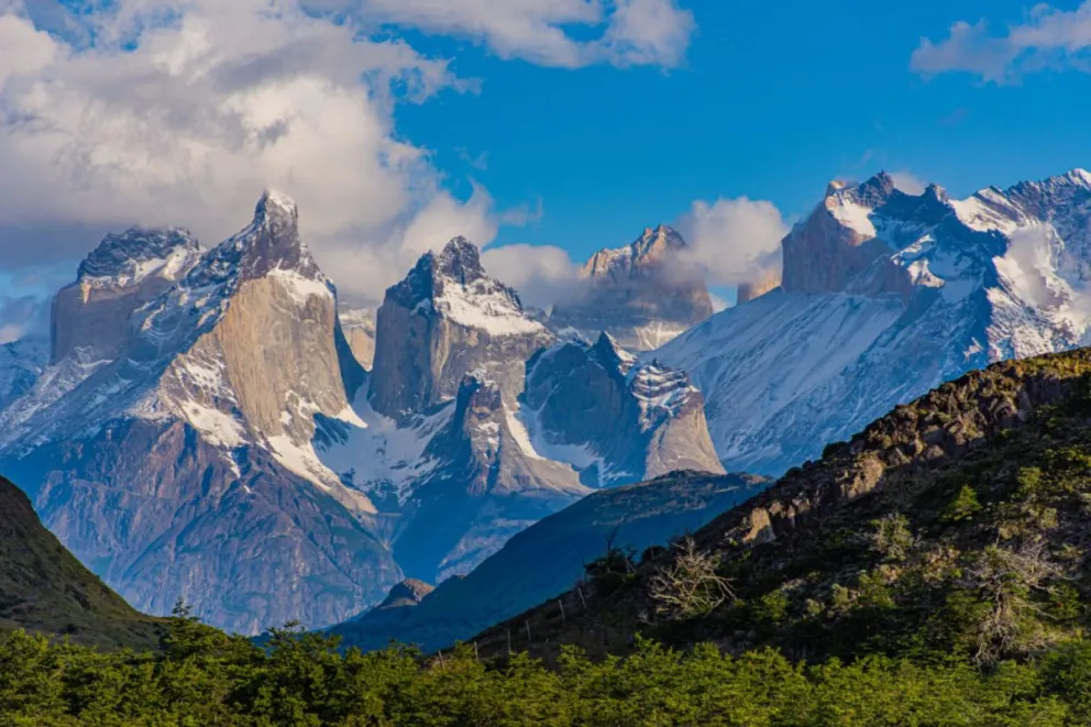 Aumentan a cinco los turistas fallecidos en tragedia de Torres del Paine: hay cuatro sobrevivientes