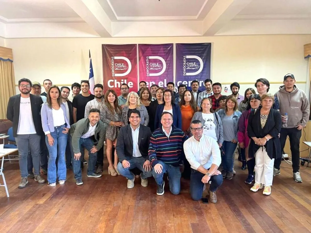 Demócratas no apoyarán a Jara durante definición política