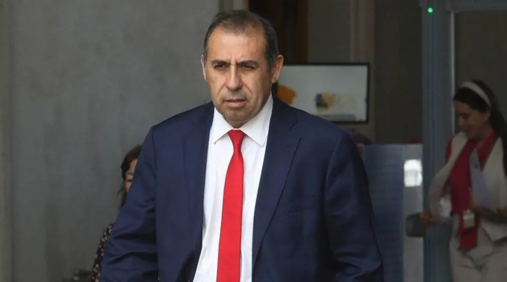 Caso muñeca bielorrusa: Revelan vínculo laboral entre hija de senador Gahona y Sergio Yáber