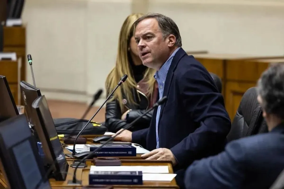 Senador Walker arrendó departamento de Sergio Yáber en Coquimbo