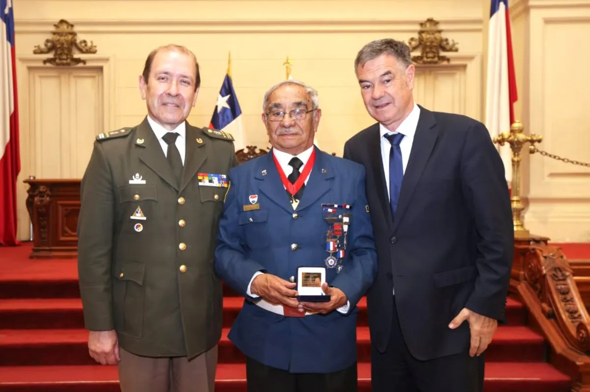 Enrique Morgado: bombero homenajeado por 60 años de servicio