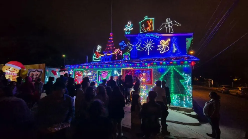 Más de 20 años de magia: El vecino que ilumina la Navidad en la población Esperanza de Ovalle