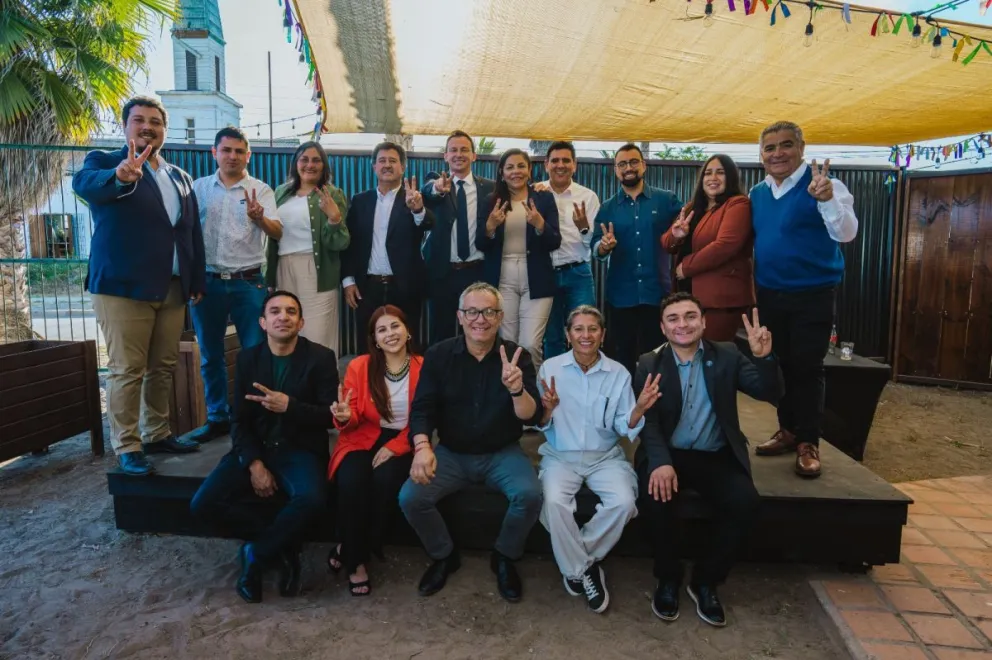 6 alcaldes de la región se cuadran con candidata Jeannette Jara