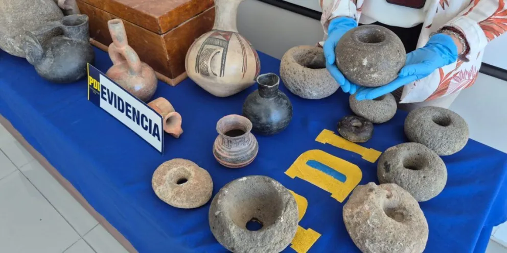 Anticuario chileno fue apercibido por mantener sin autorización 36 piezas arqueológicas en Alcohuaz