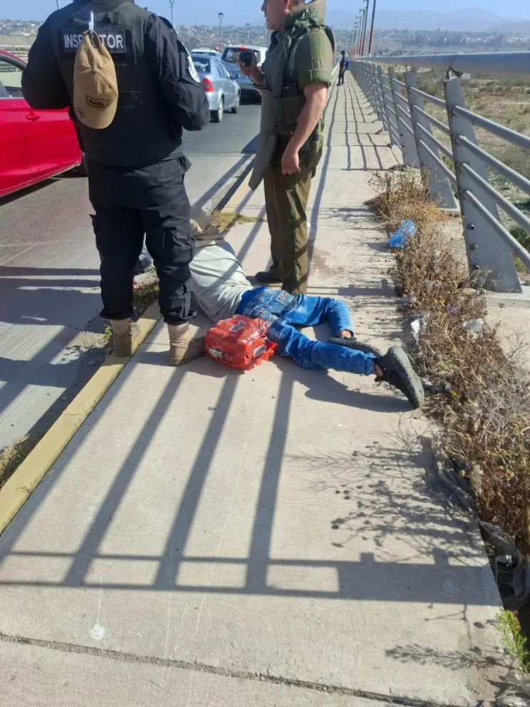 Robo a camión repartidor termina con detenidos en pleno centro de La Serena