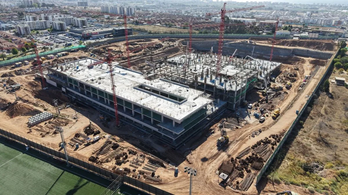 Avance del 15% en construcción del Hospital de La Serena Avance del 15% en construcción del Hospital de La Serena
