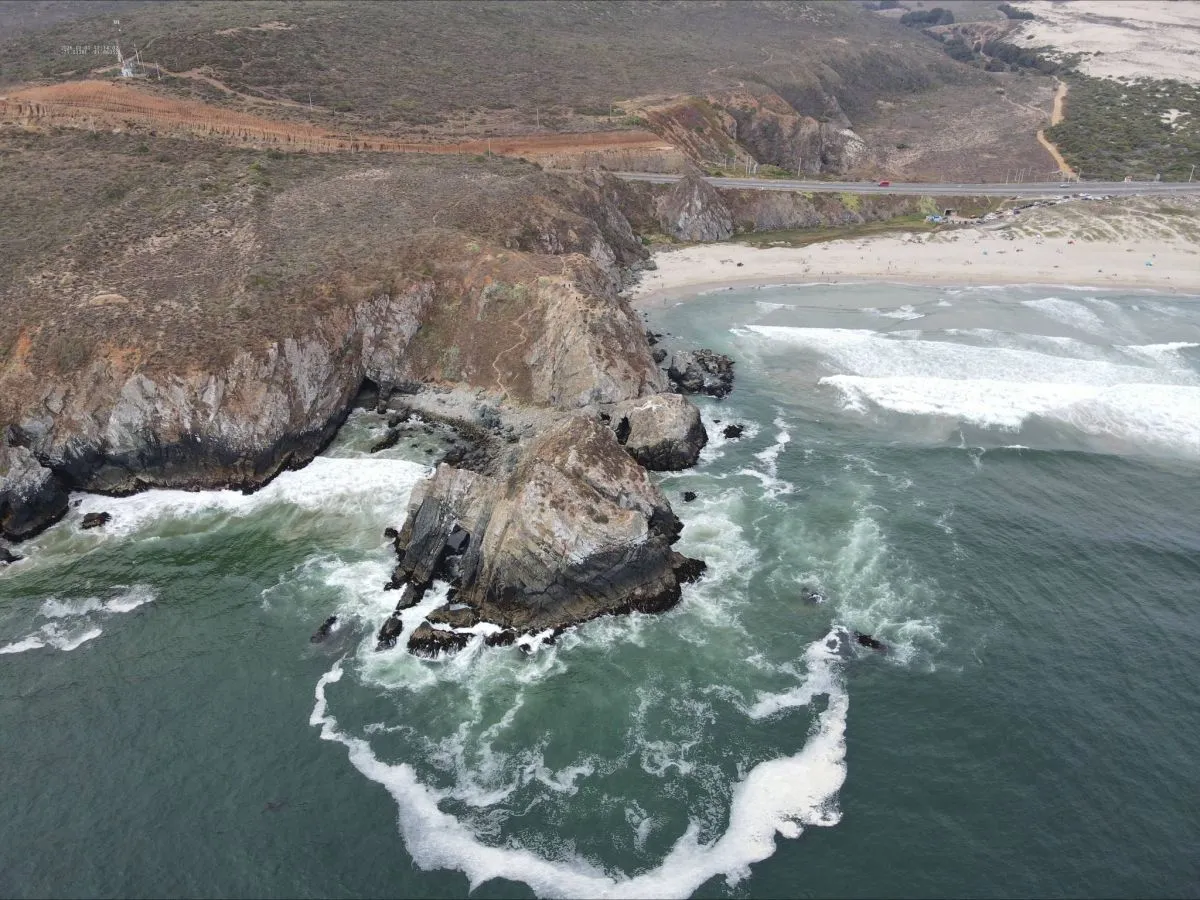 Intensa búsqueda de persona desaparecida en Playa Amarilla