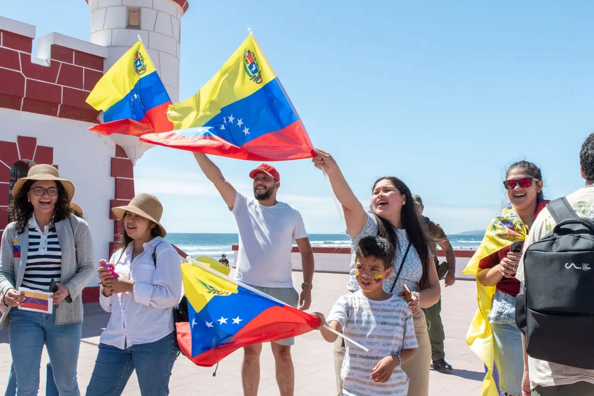 Diáspora venezolana en Coquimbo celebra tras caída de Maduro Diáspora venezolana en Coquimbo celebra tras caída de Maduro