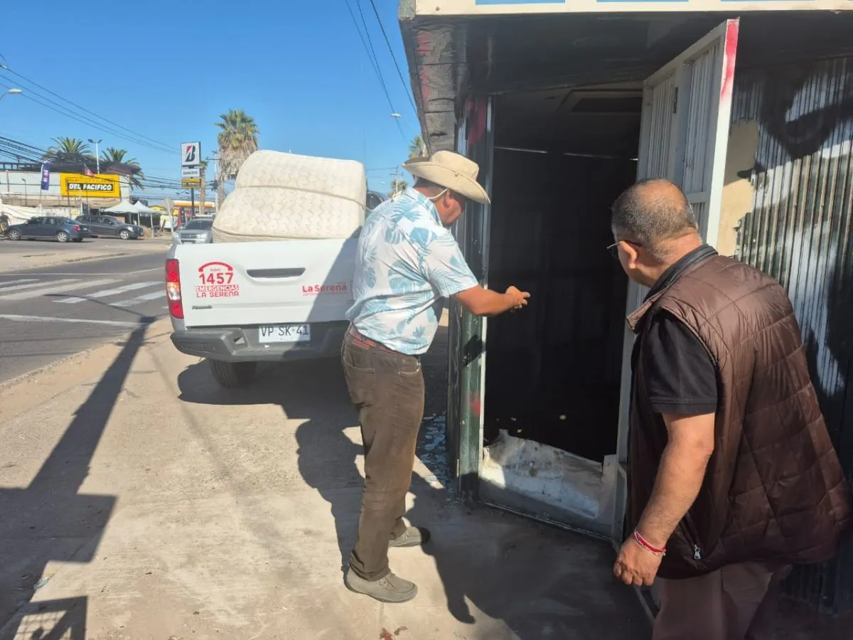 Retiro de kioscos abandonados en La Pampa, La Serena Retiro de kioscos abandonados en La Pampa, La Serena