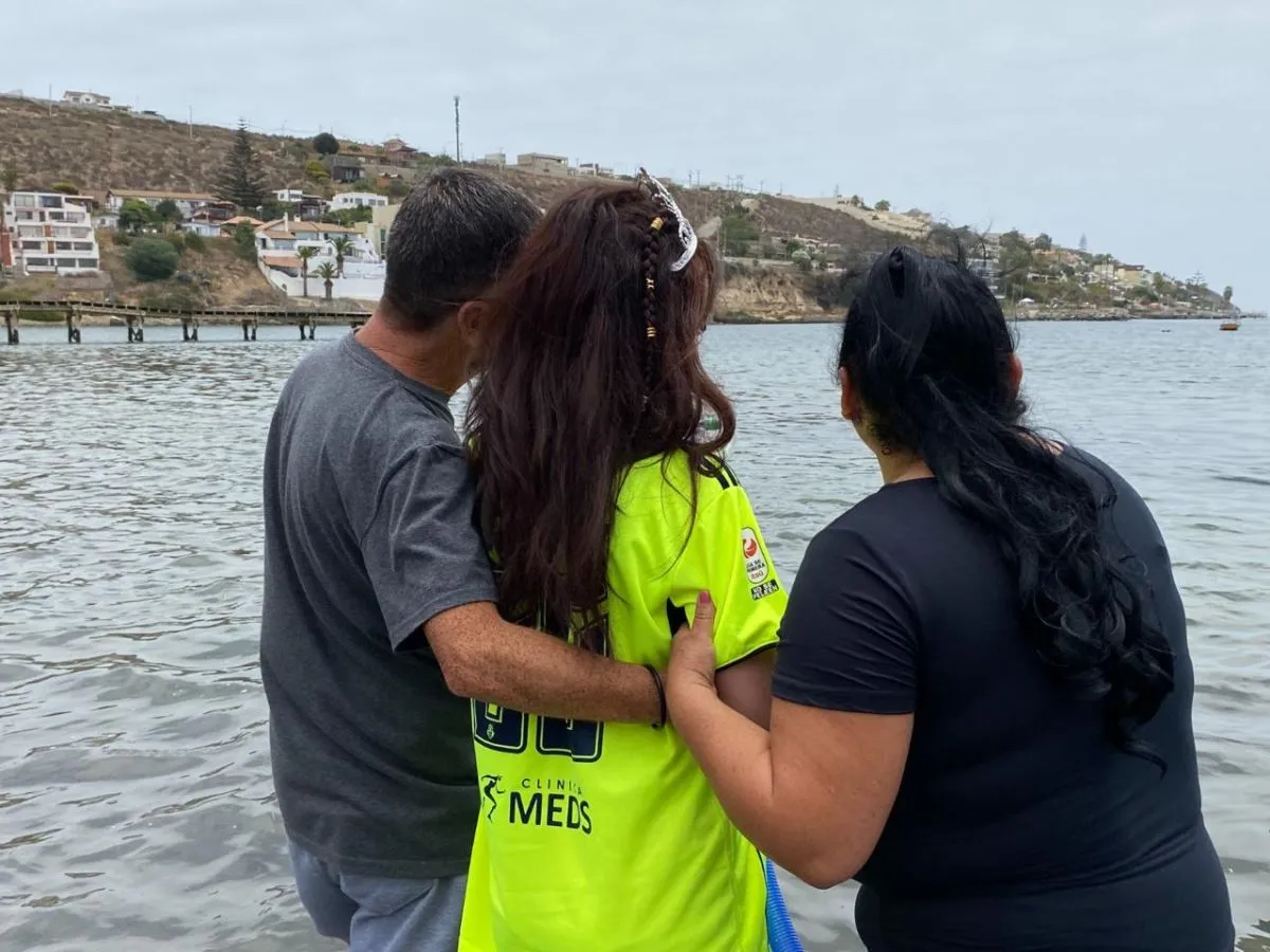 Paciente celebra cumpleaños en la playa