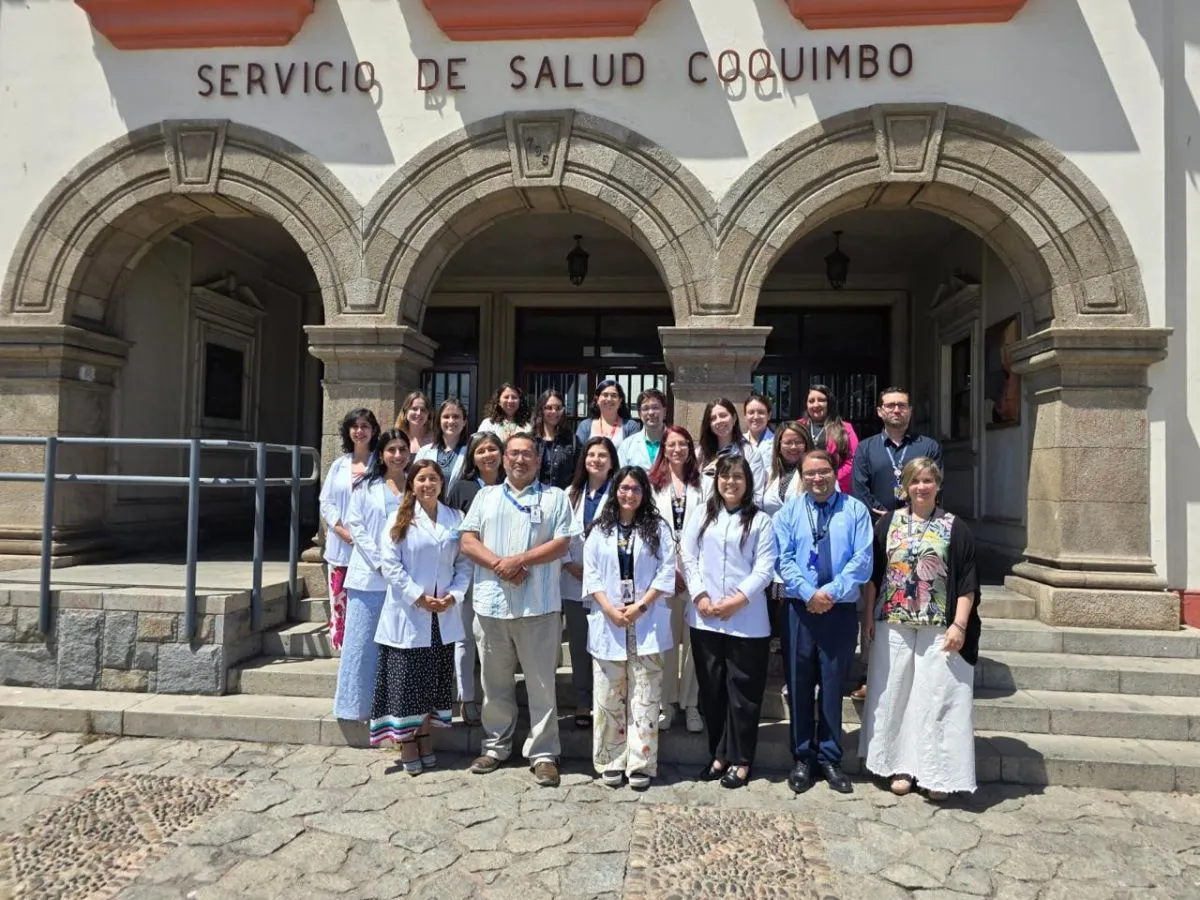 28 nuevos especialistas se unen a la Red Pública de Salud regional 28 nuevos especialistas se unen a la Red Pública de Salud regional