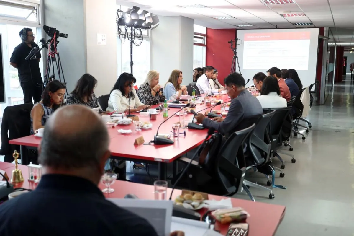 AFUSAM y municipio acuerdan reajuste salarial del 10% AFUSAM y municipio acuerdan reajuste salarial del 10%