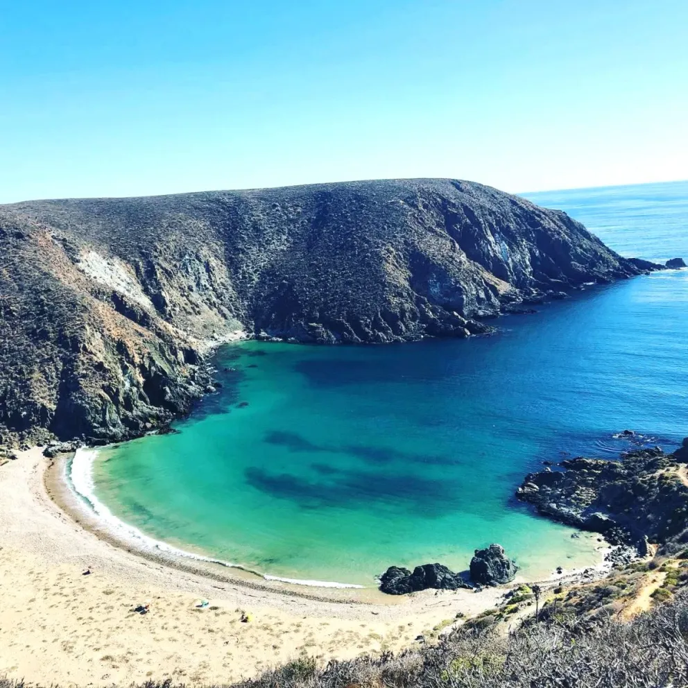 “No sabíamos que existían”: turistas advierten escasa promoción de playas y caletas del Limarí