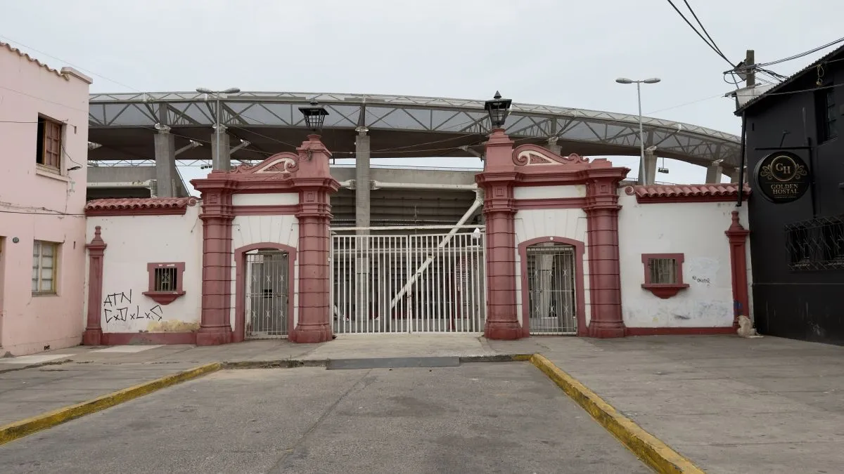 Deterioro y abandono en Estadio La Portada de La Serena