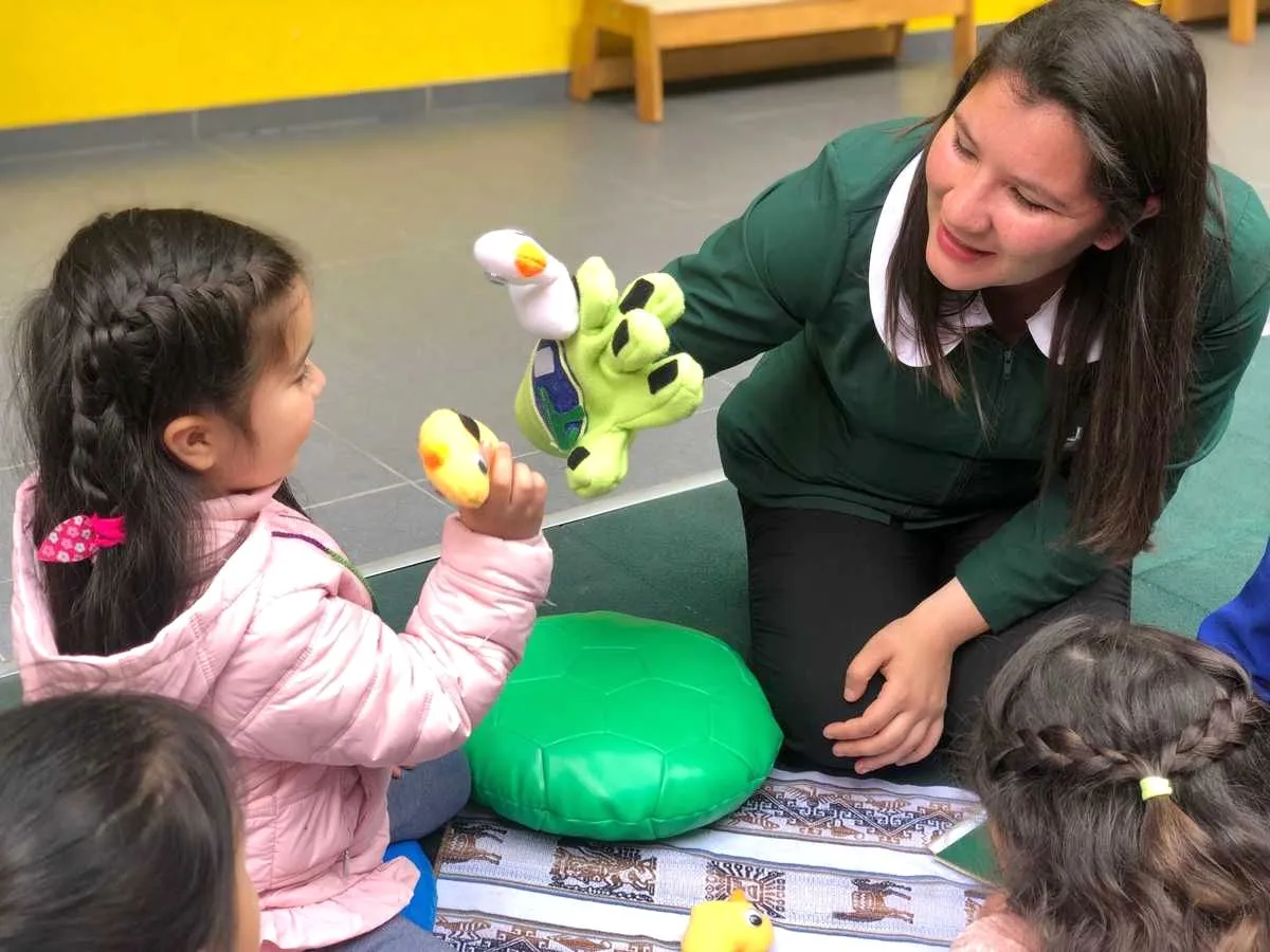 Inestabilidad laboral y bajos sueldos preocupan a educadoras de párvulos