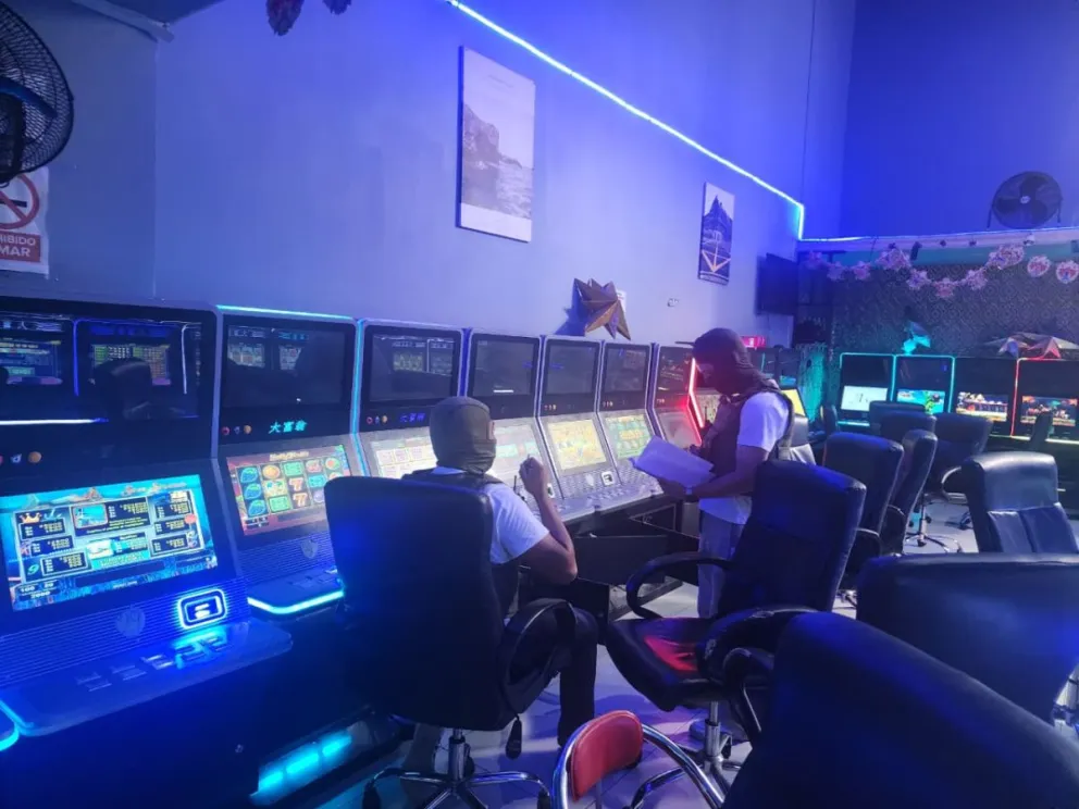 Más de 100 máquinas de juegos de azar fueron decomisadas en operativo en el centro de Coquimbo