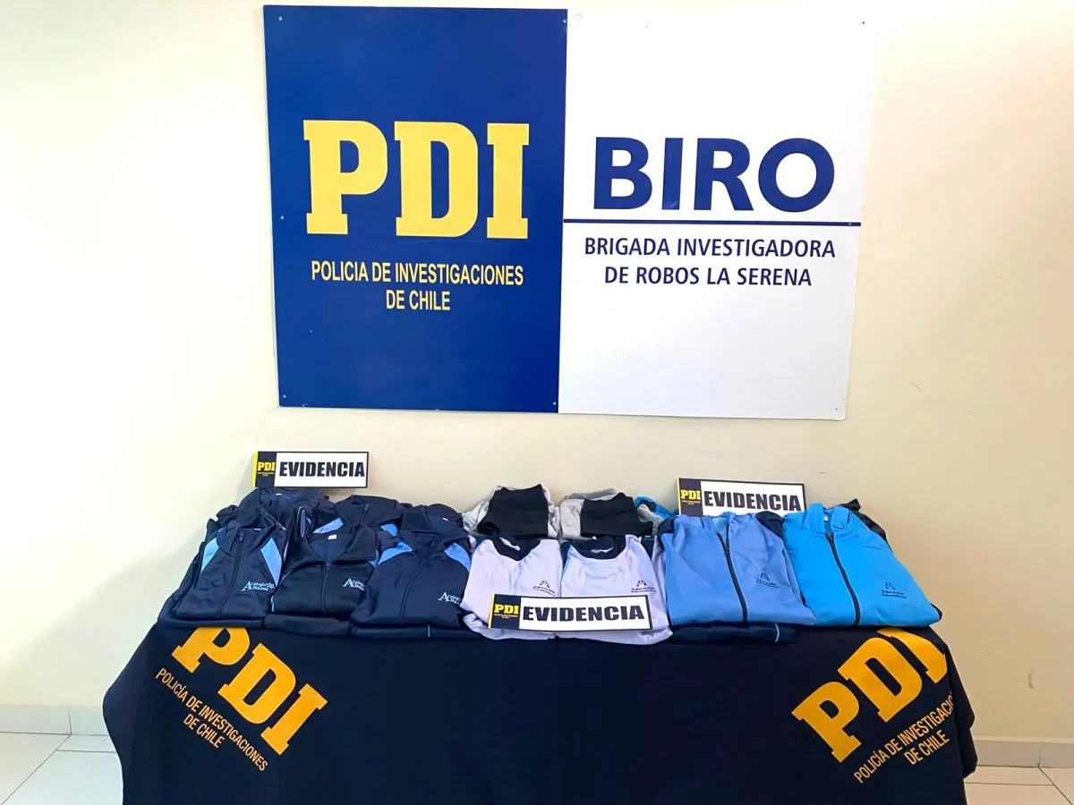 Recuperan parte de los uniformes robados a tienda de La Serena: eran vendidos por redes sociales