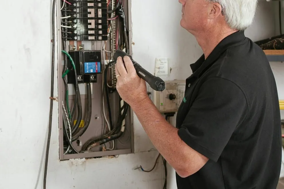 Upgrade eléctrico: cómo modernizar instalaciones obsoletas