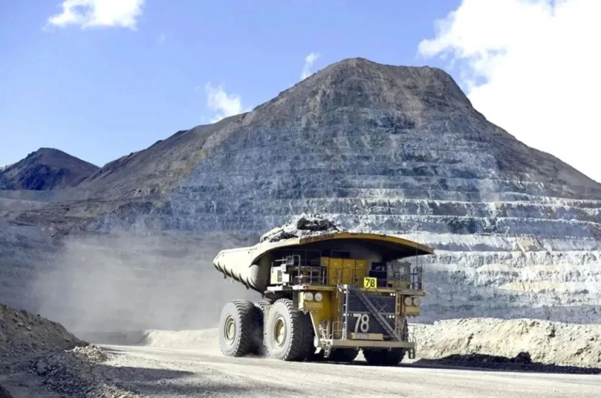 Kast prioriza dos proyectos mineros en La Higuera