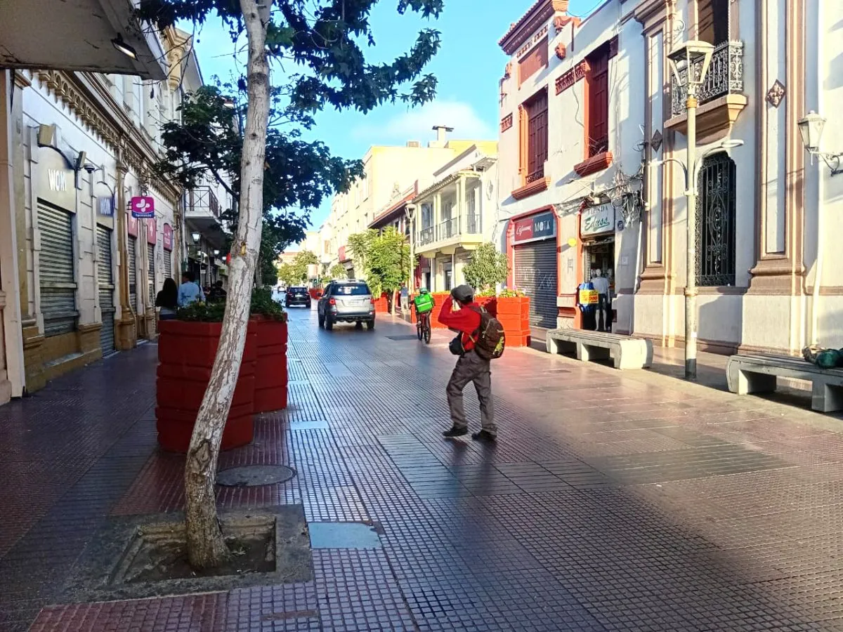 Alcaldesa Norambuena evalúa convertir Gregorio Cordovez en paseo peatonal