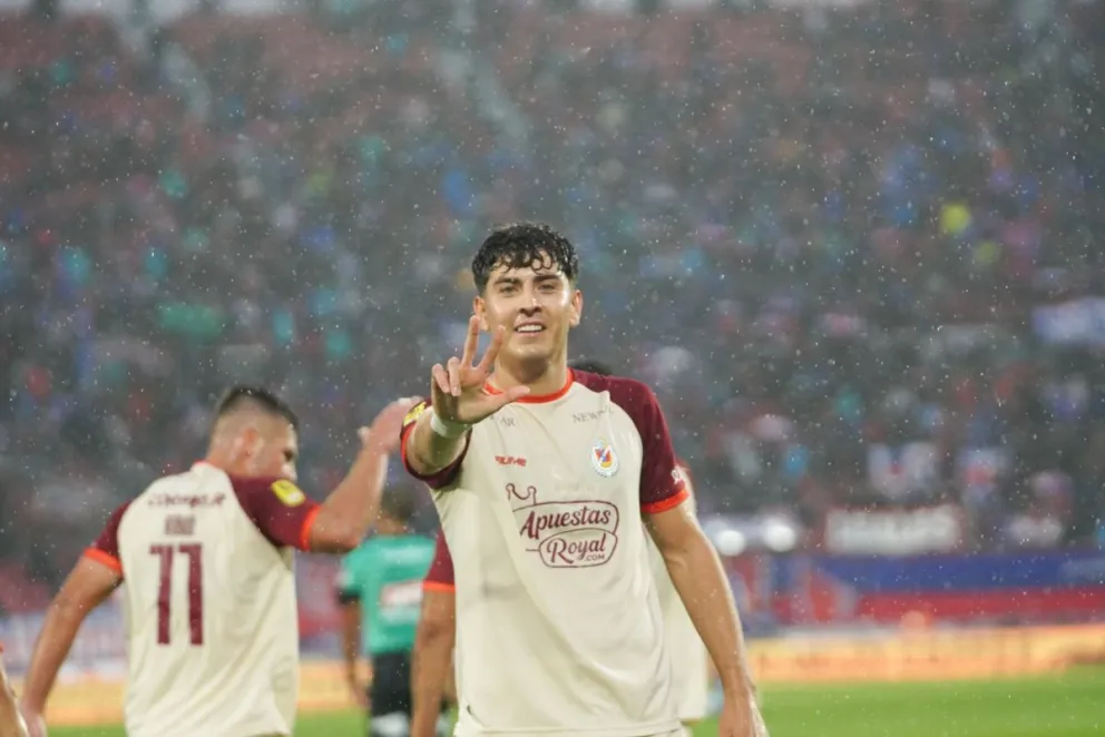 El atacante de Deportes La Serena, Felipe Chamorro fue la figura en la igualdad serenense ante la “U” en el Nacional, al convertir los dos tantos papayeros.