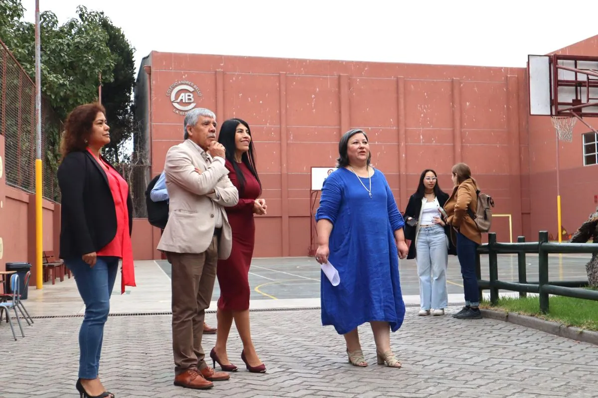 Ximena Lincolao explora polos científicos en Coquimbo Ximena Lincolao explora polos científicos en Coquimbo