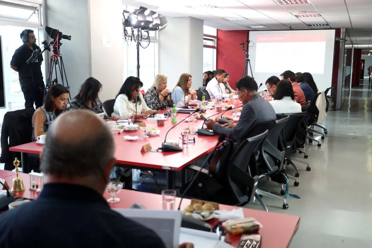 Tensiones históricas entre concejales y alcaldes en Coquimbo y La Serena Tensiones históricas entre concejales y alcaldes en Coquimbo y La Serena