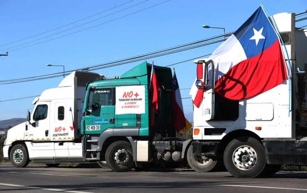 "Bencinazo": transportistas advierten traspaso de costos a consumidores